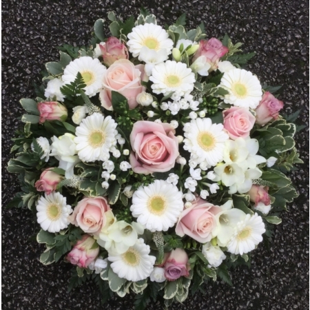 White and Pale Pink Posy Pad